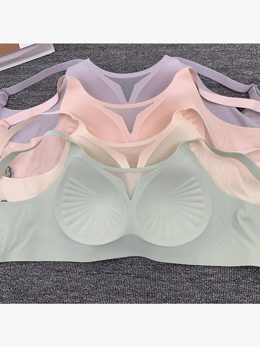 Texlina Women’s Seamless V-Cut Sports Bra – AeroFlex™ Sculpt Series (12 PCs/Pack)