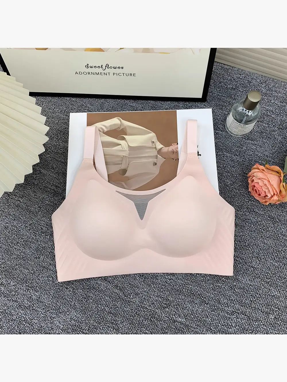 Texlina Women’s Seamless V-Cut Sports Bra – AeroFlex™ Sculpt Series (12 PCs/Pack)