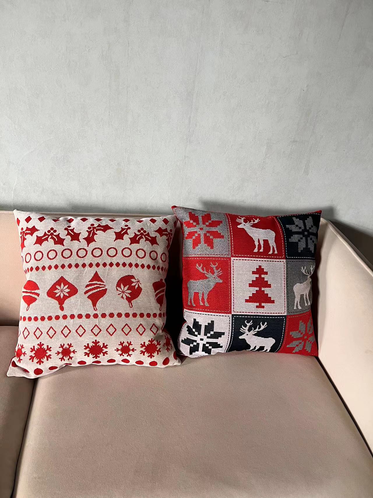 Reindeer&Snowflake Christmas Decor Throw Pillows 2 pcs Pack